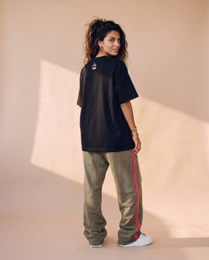 Daughter of the King tee, black, back print, woman, back view crown logo full body