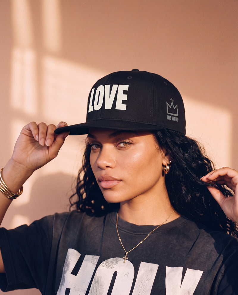 LOVE · SNAPBACK CAP