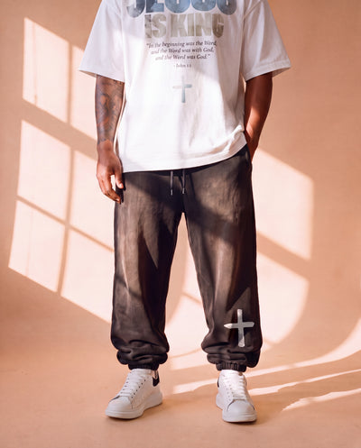 HEAVYWEIGHT SWEATPANTS · SMOKY BLACK