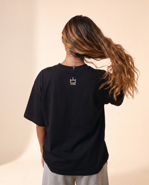 King of Kings MONOCHROME tee, black, back print, woman, crown hair flick