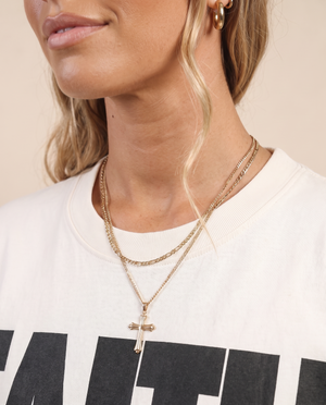 Faith Over Fear MONOCHROME tee, white, front print, woman, chain detail